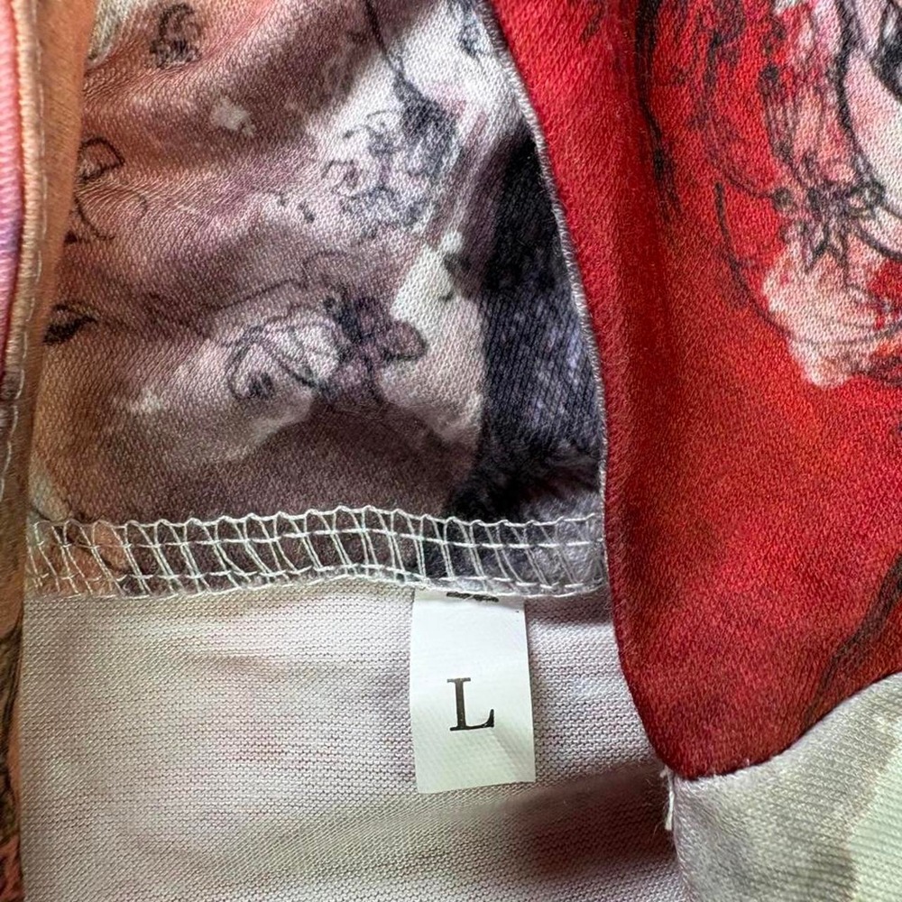 Women's long sleeve blouse with abstract watercolor-style illustrations - Picture 2 of 4